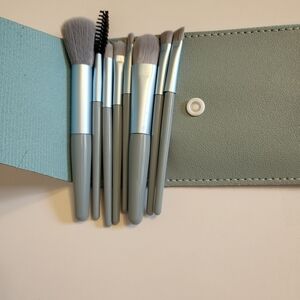 Gray and Blue Makeup Brush Set